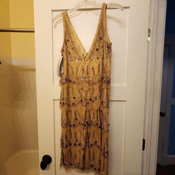 Dress - Picture 3 of 3